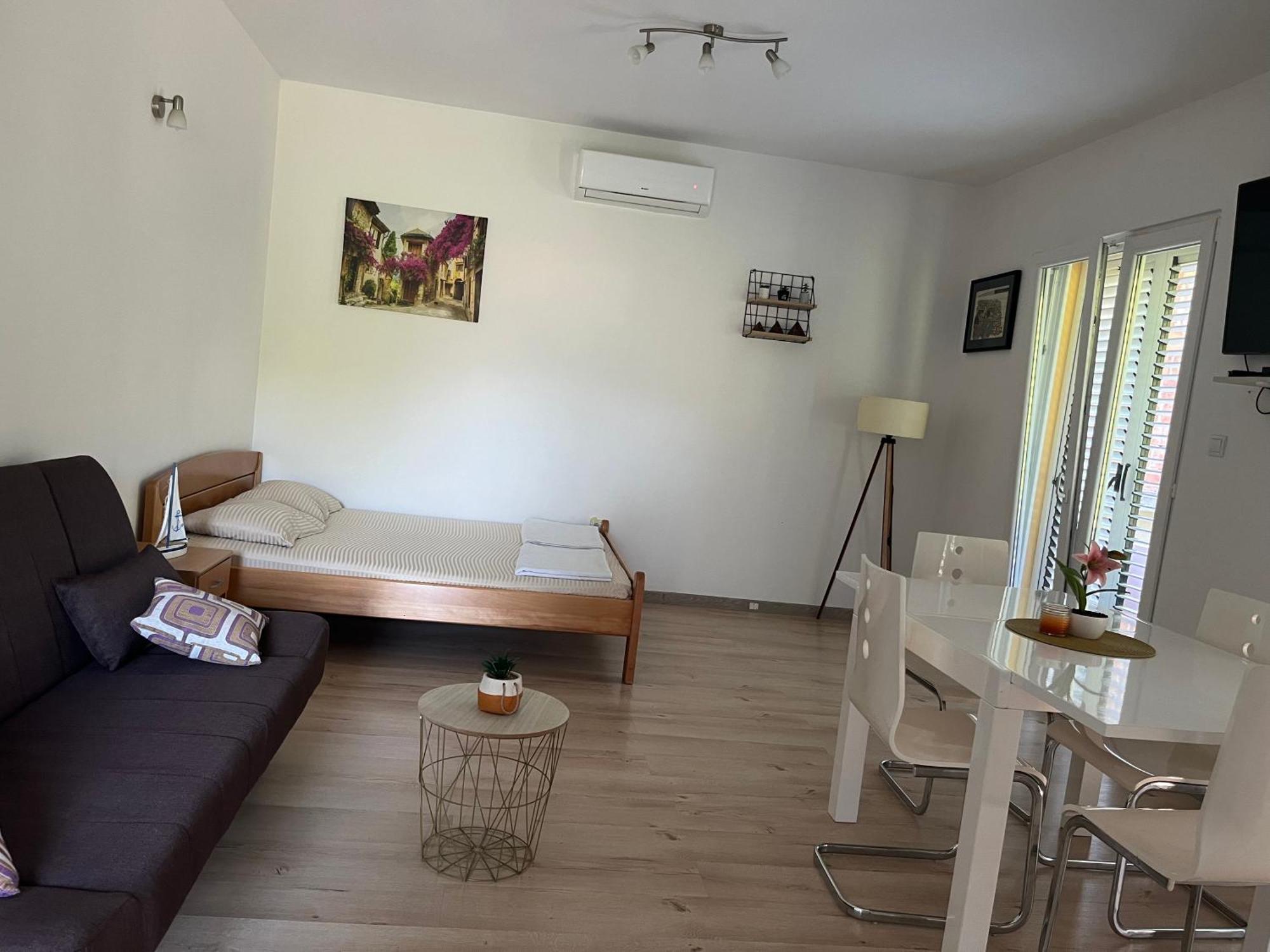 Apartman Iskra Bijela Exterior foto